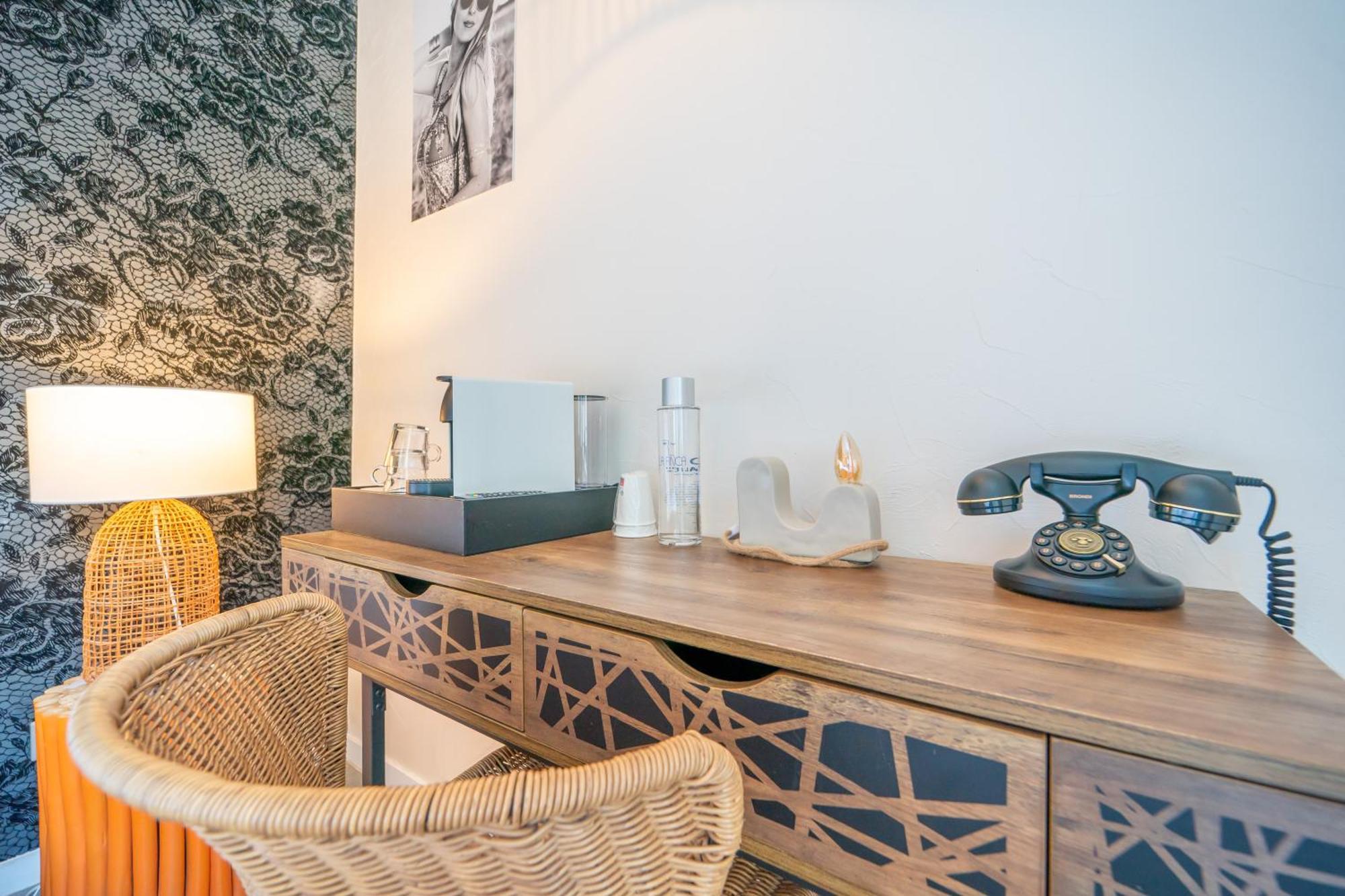 La Finca Hotel & Spa Paris Bagian luar foto