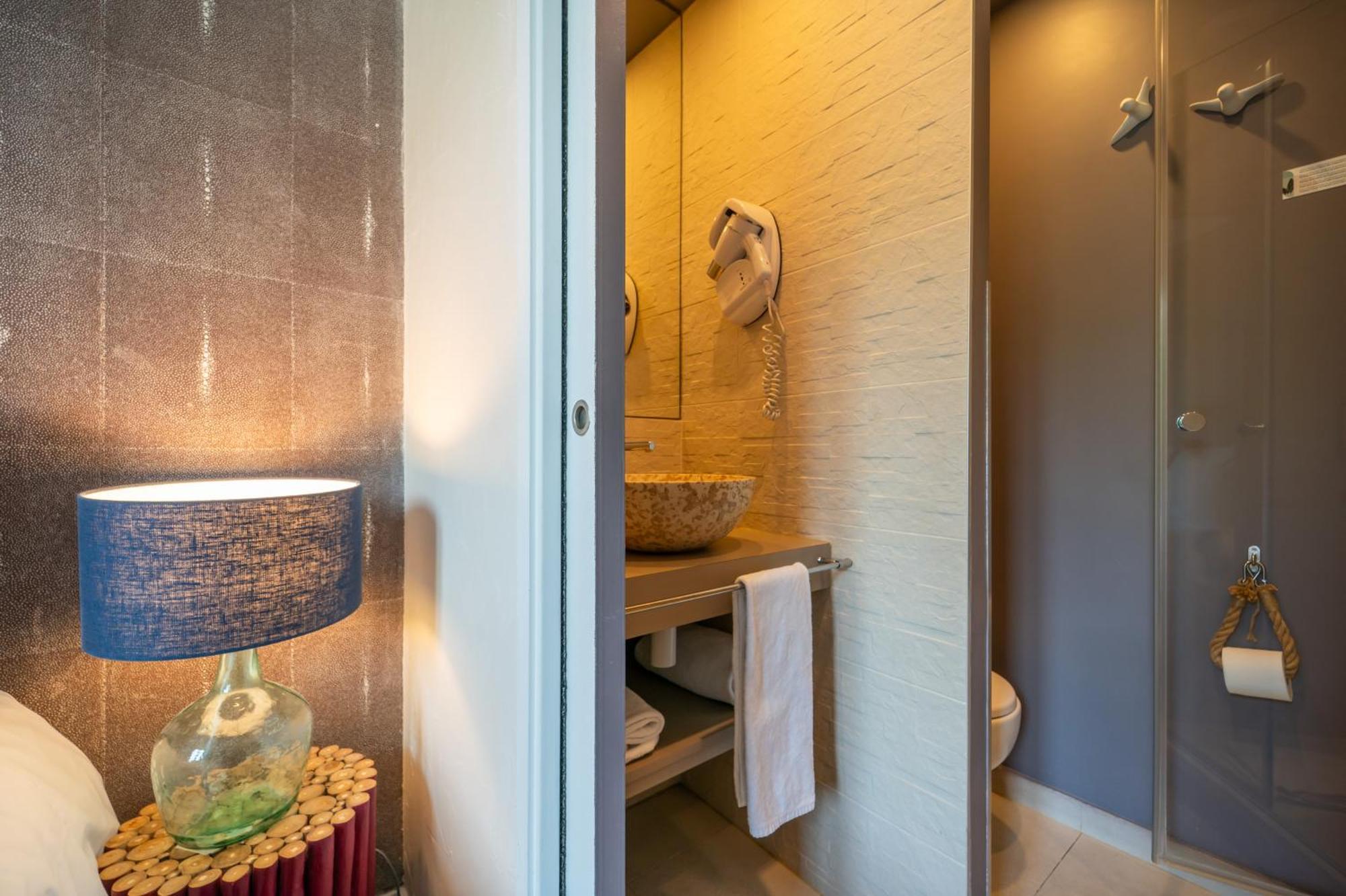La Finca Hotel & Spa Paris Bagian luar foto