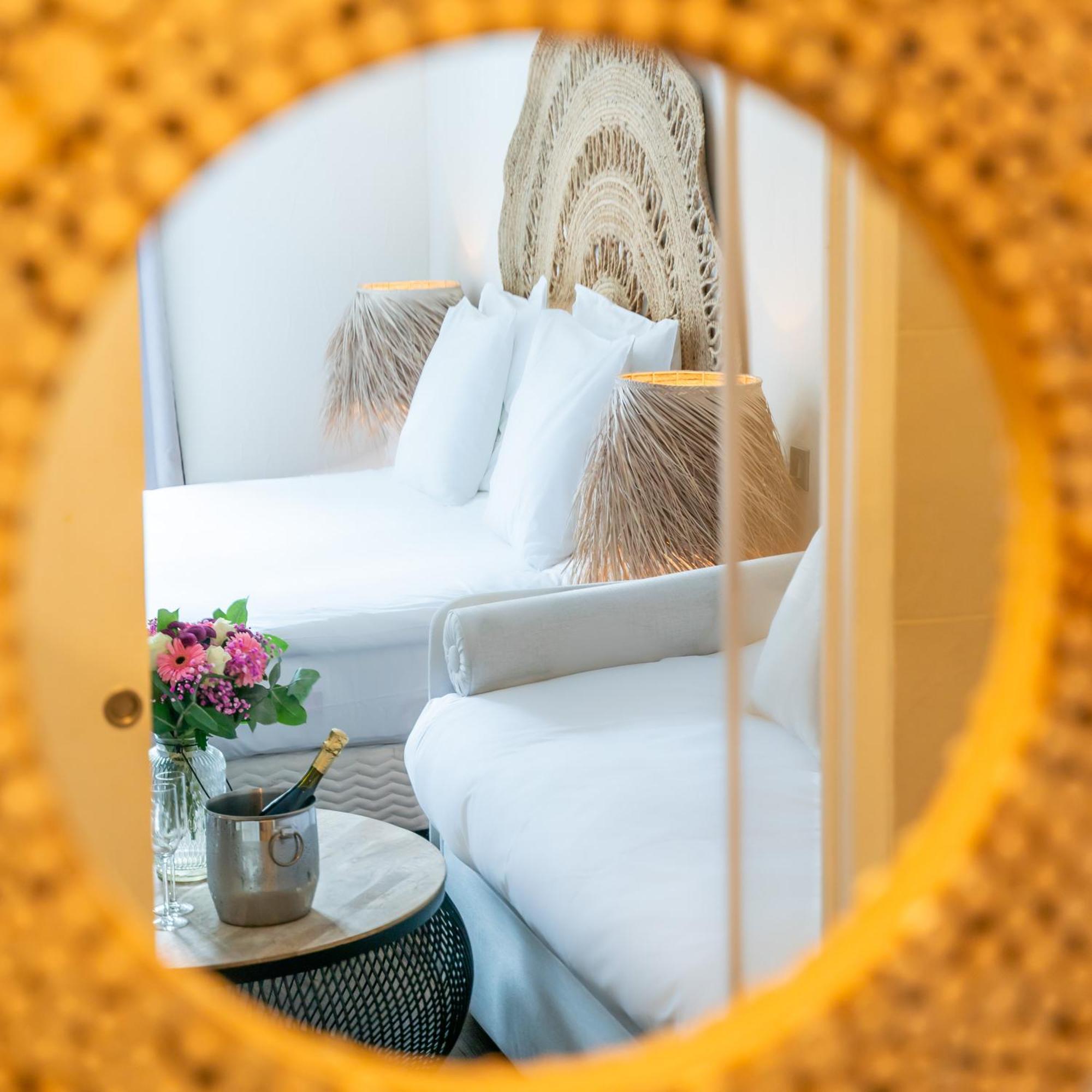 La Finca Hotel & Spa Paris Bagian luar foto