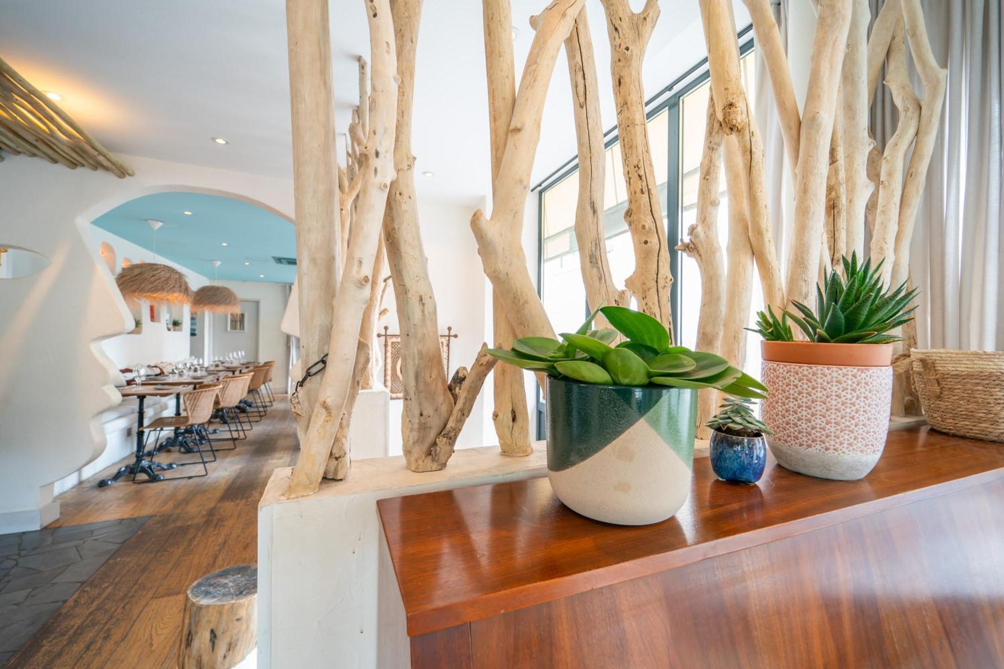 La Finca Hotel & Spa Paris Bagian luar foto
